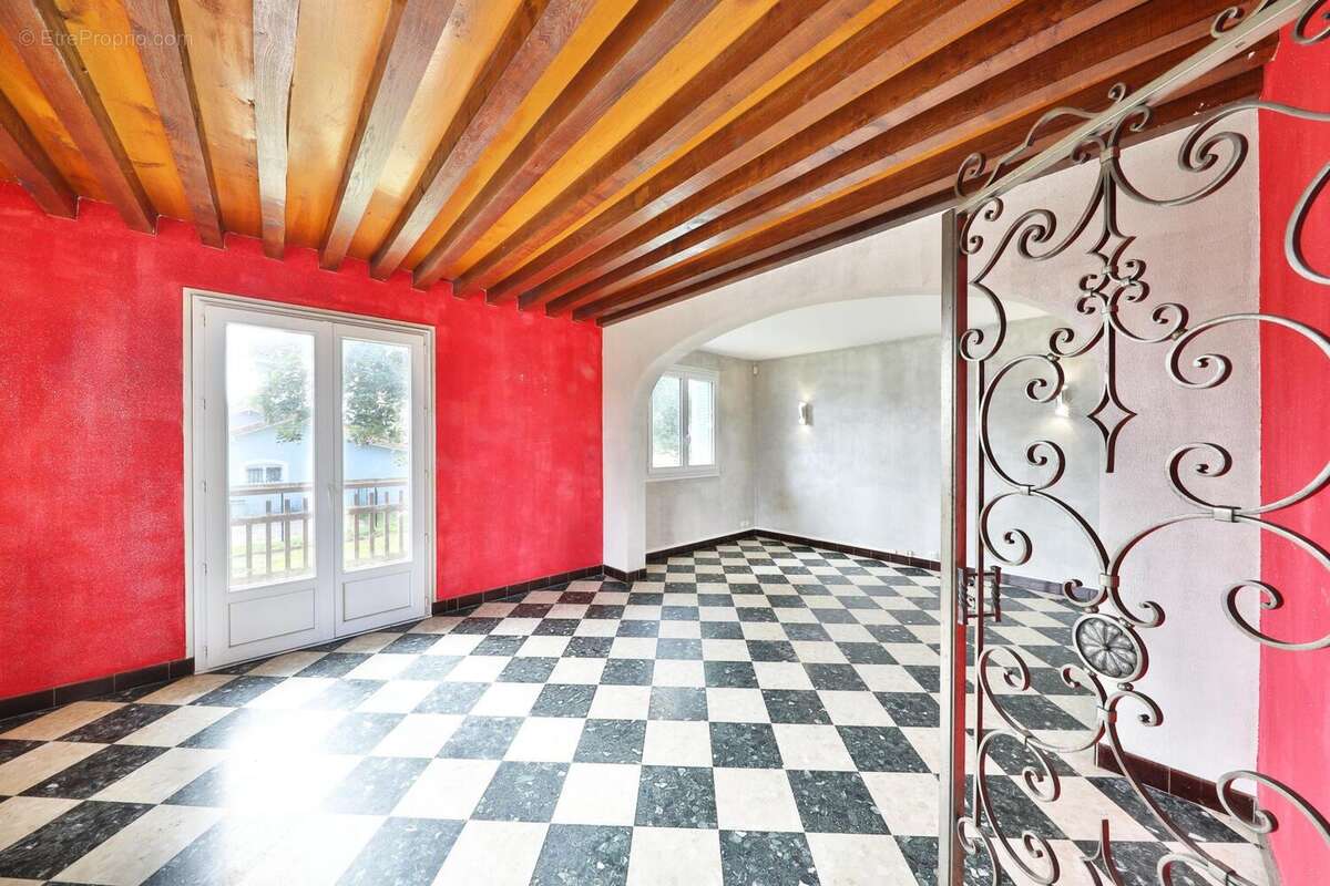 Photo 2 - Maison à MONTREVEL-EN-BRESSE