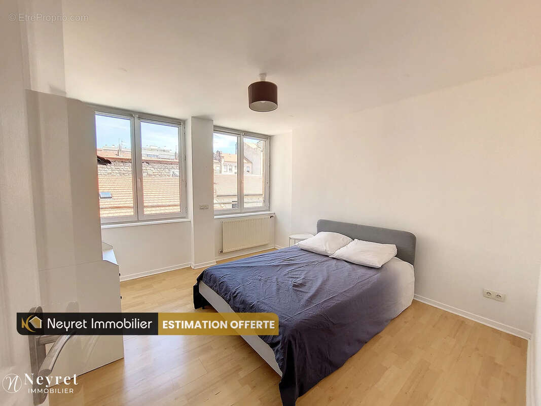 Appartement à SAINT-ETIENNE