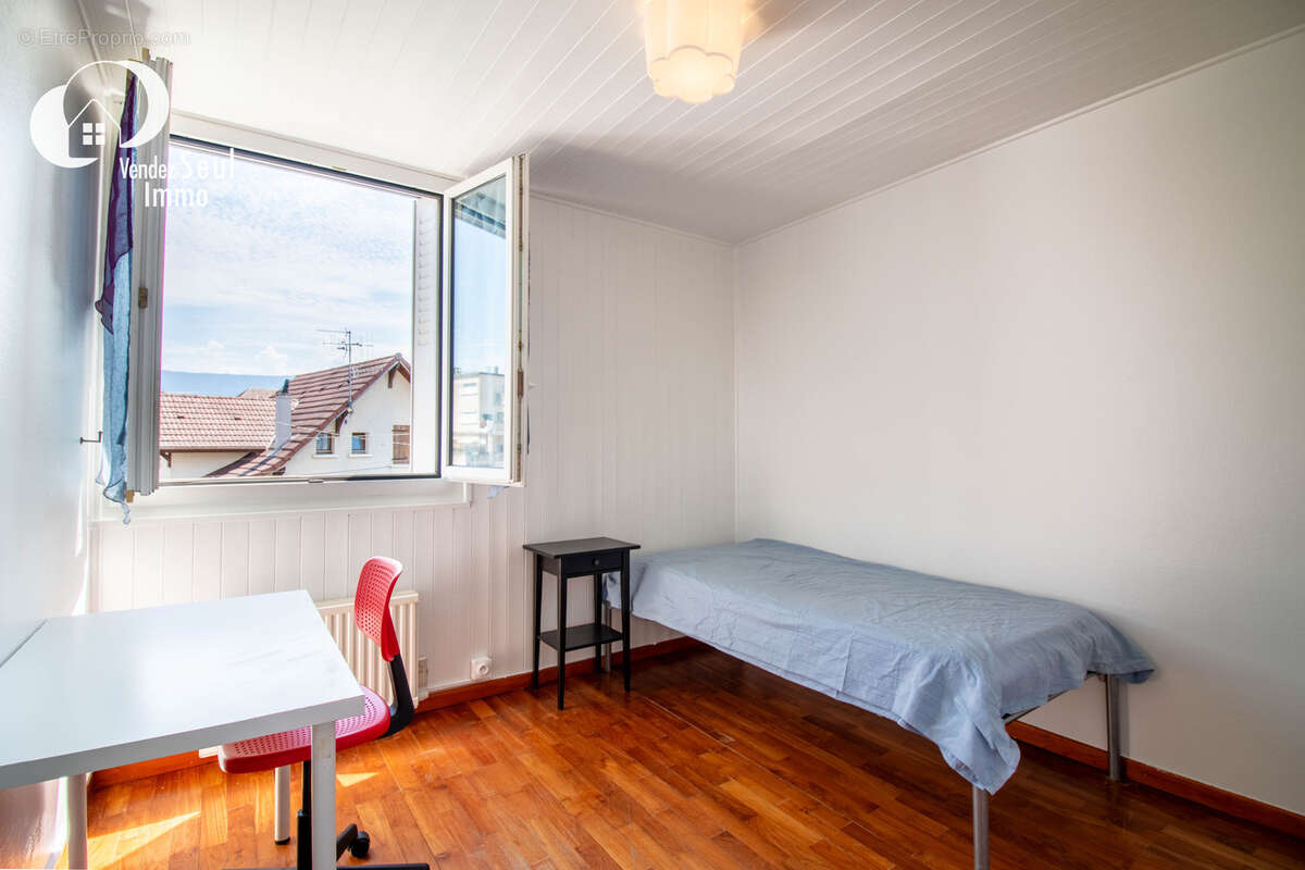 Appartement à AMBILLY
