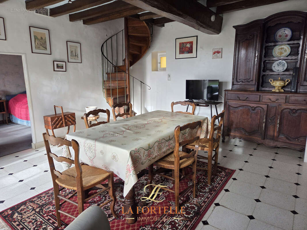Maison à LONGNES