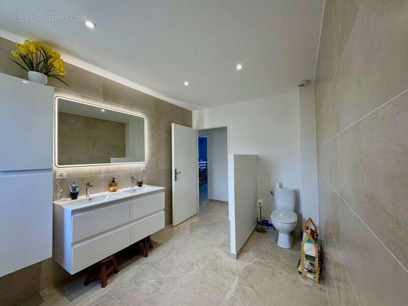 Maison à SAINT-CHRISTOL-LES-ALES