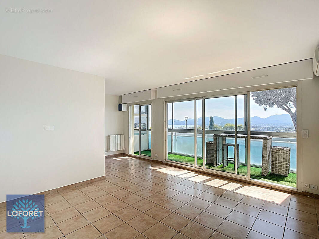 Appartement le cannet 3 pièces 80 m2 - climatisation - vue mer - gardien - piscine/tennis - potentiel - photo 3