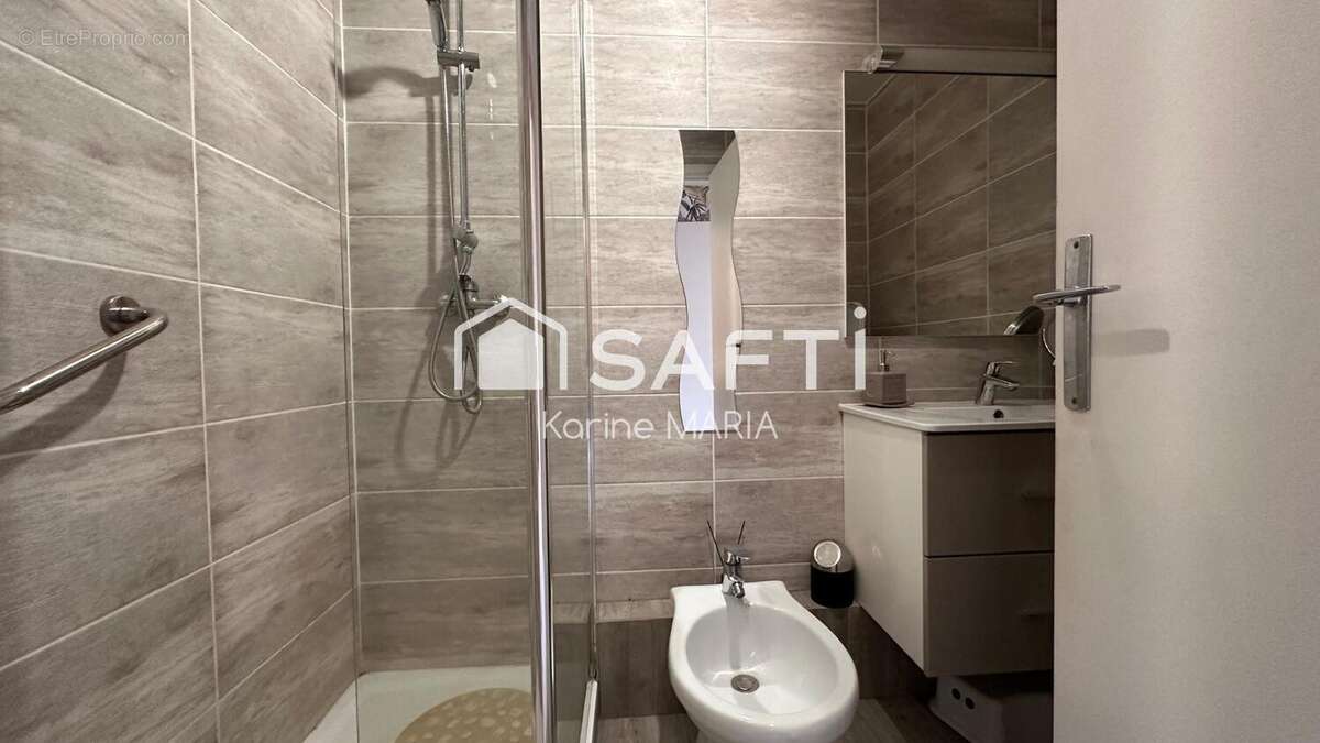 Photo 6 - Appartement à MARSEILLE-4E