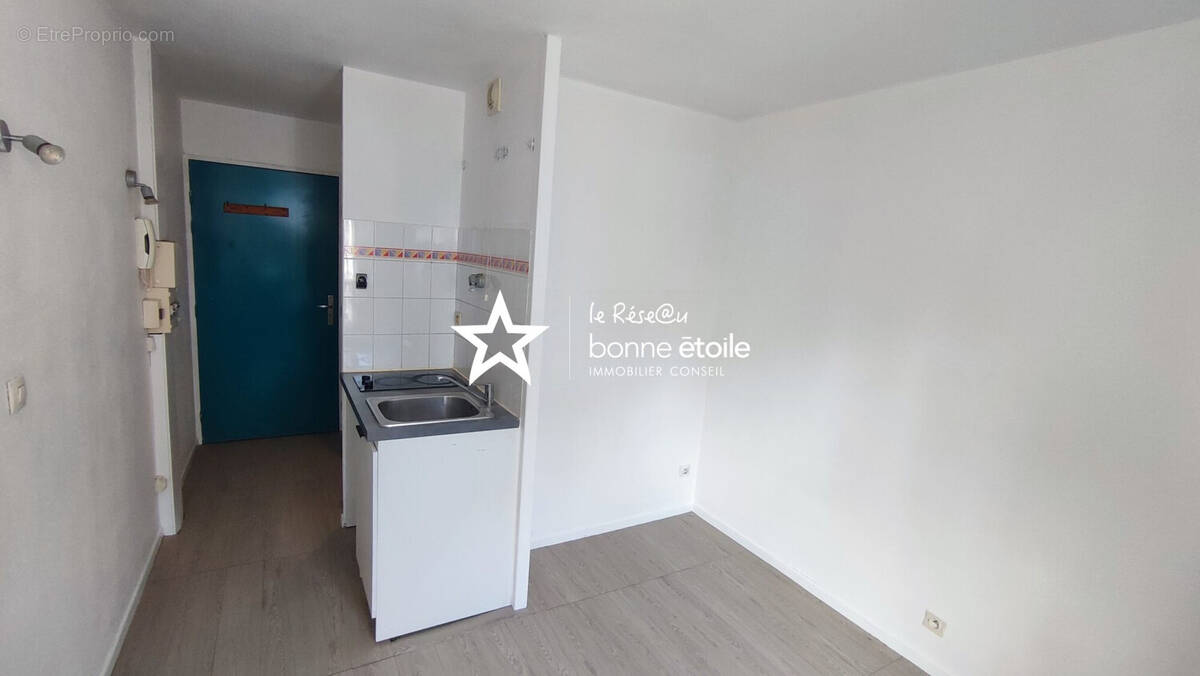 Appartement à MARSEILLE-4E
