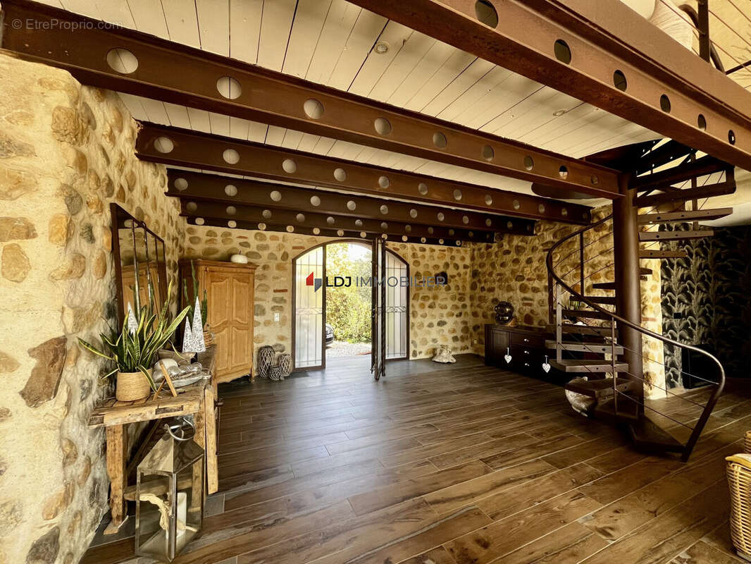 Maison à SAINT-FELIU-D&#039;AVALL