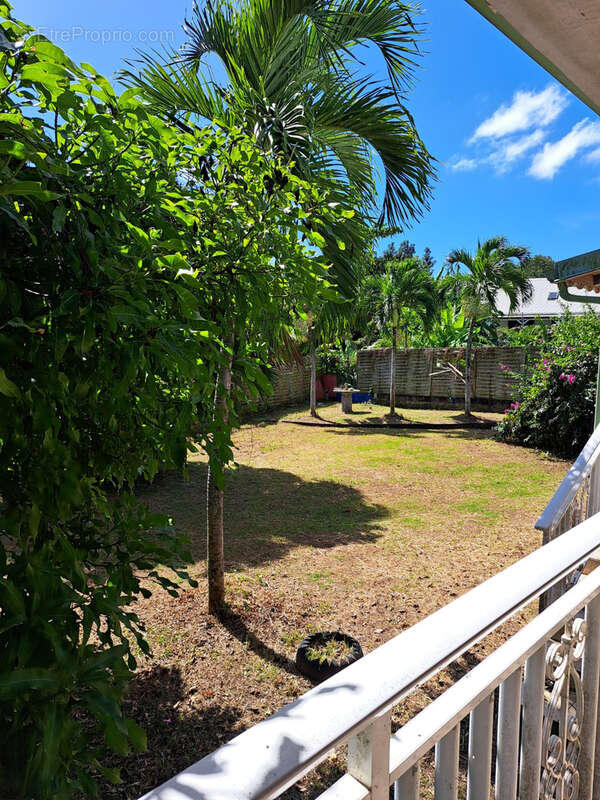 Maison à CAPESTERRE-BELLE-EAU