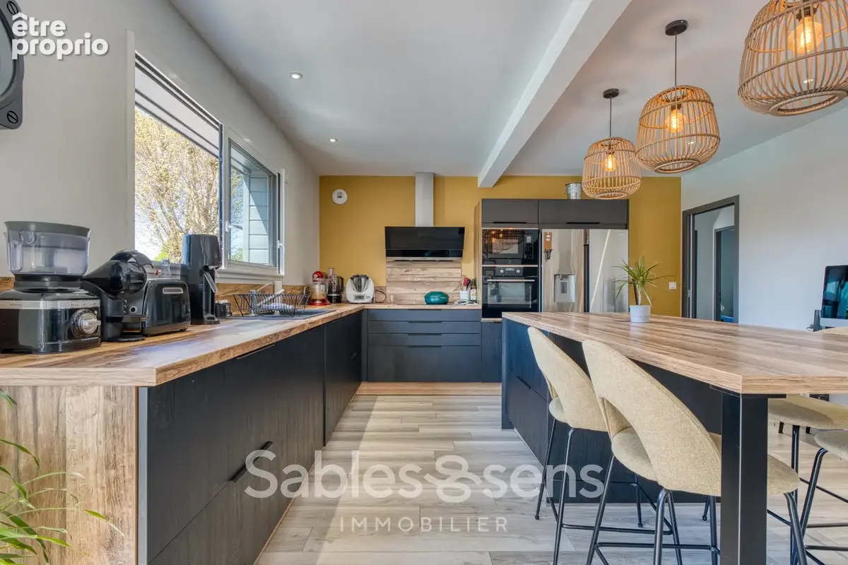 Maison T5 sur la commune du Bourg-sous-la-Roche-sur-Yon - photo 10