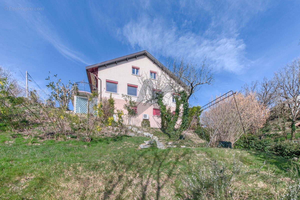 Maison à RILLIEUX-LA-PAPE
