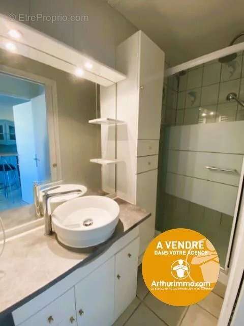 Appartement à BORMES-LES-MIMOSAS