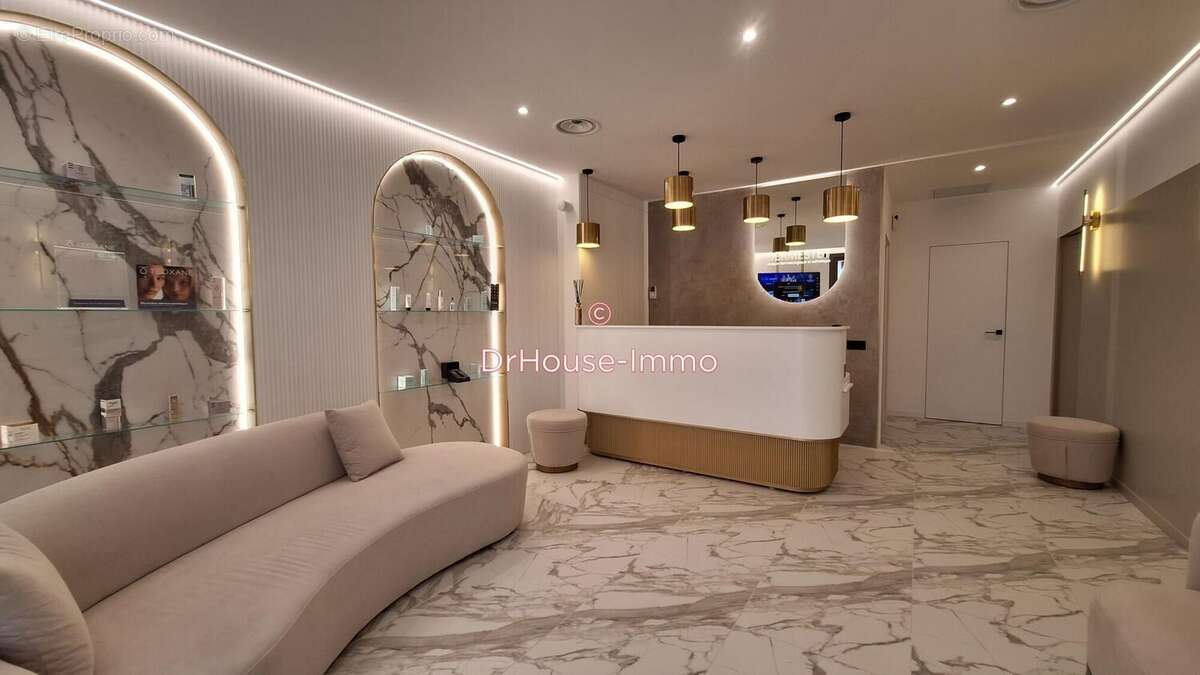 Commerce à OLLIOULES