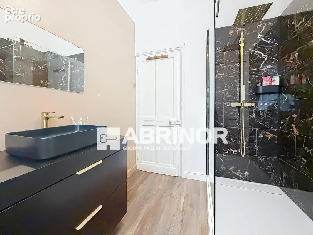 Roubaix - alfred motte - maison pleine de cachet - 5 chambres - 2 garages - photo 5