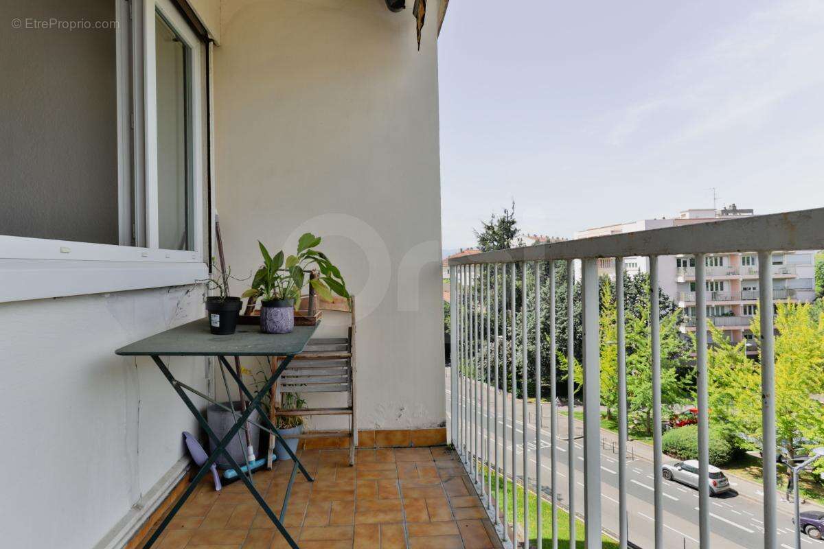 Appartement à LYON-5E