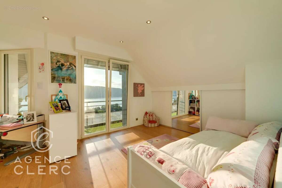 Maison à VEYRIER-DU-LAC