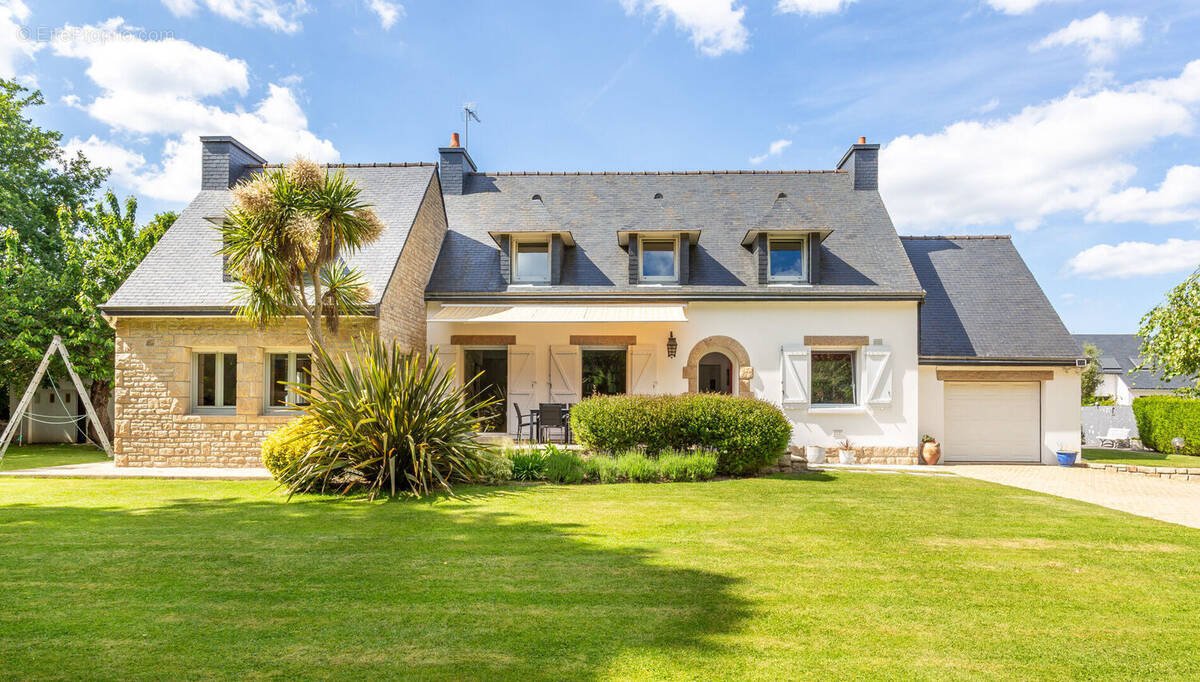 Maison à RIEC-SUR-BELON