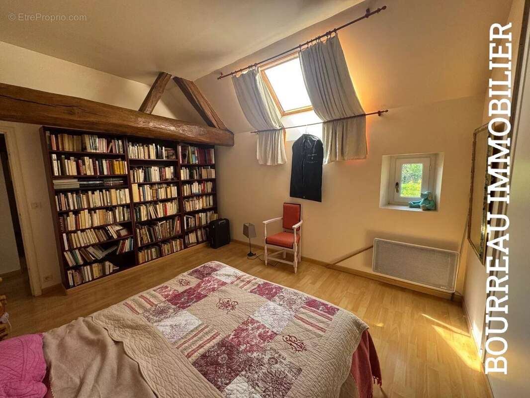 Maison à CHASSY