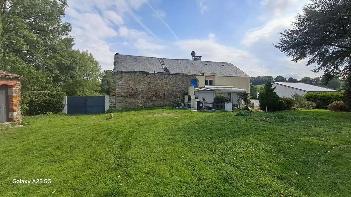 Maison à LA CHATAIGNERAIE