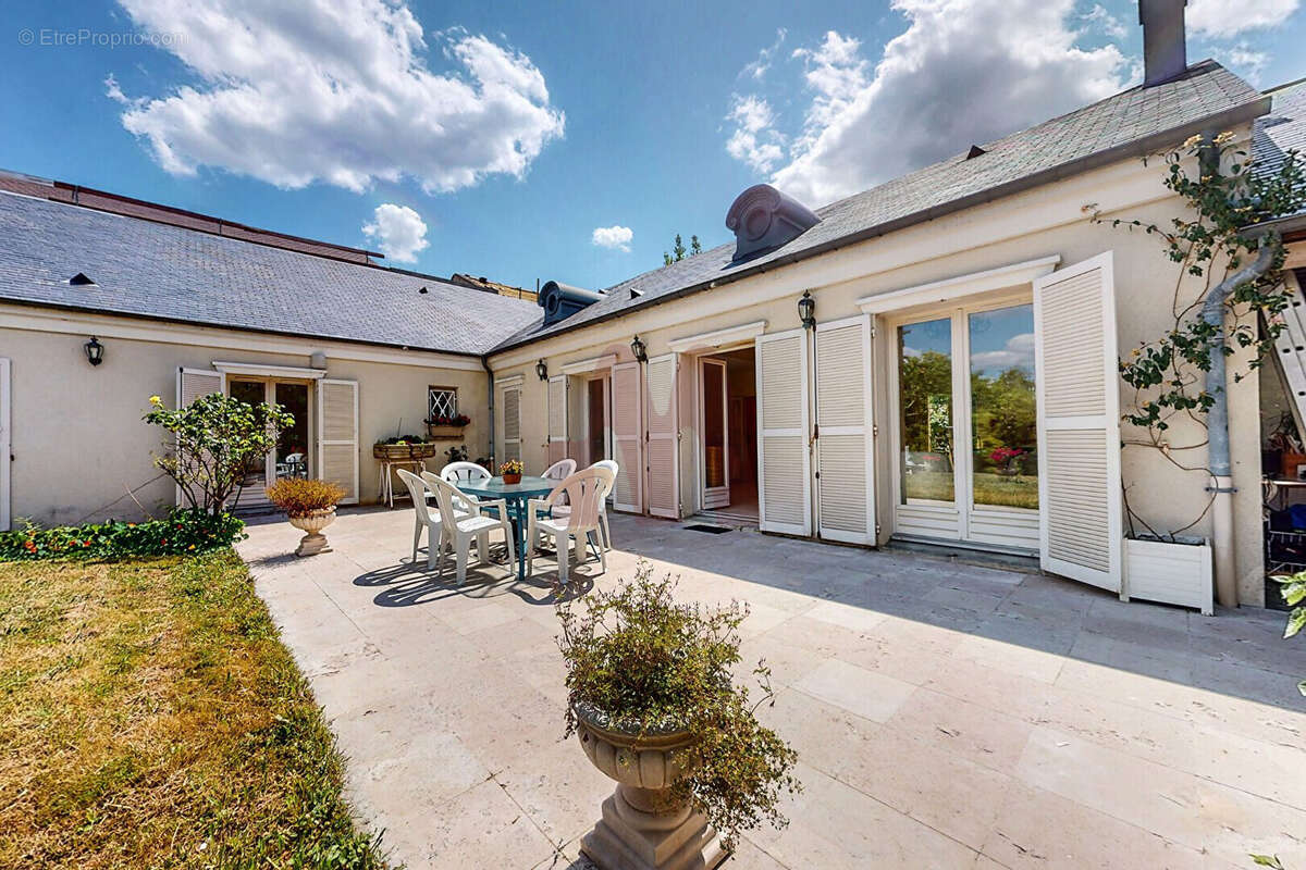 Maison à RUEIL-MALMAISON