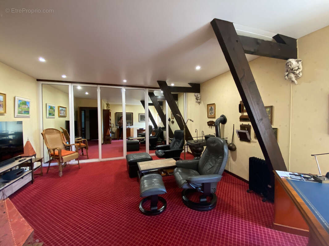 Maison à PUY-L'EVEQUE