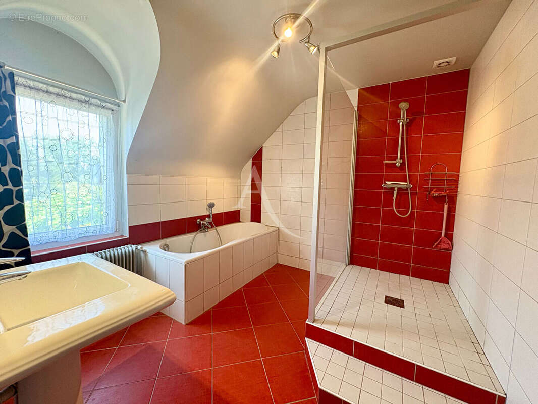 Maison bourgeoise 180 m2 - Saint-Georges sur Cher - photo 11