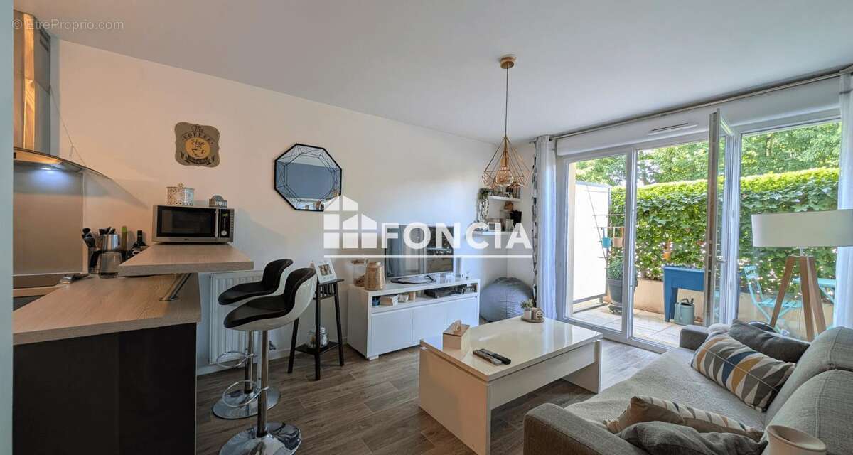 Appartement à CHILLY-MAZARIN