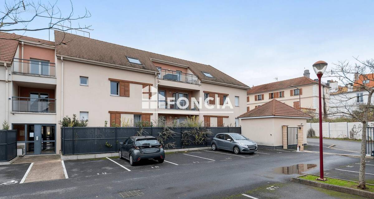 Appartement à LINAS