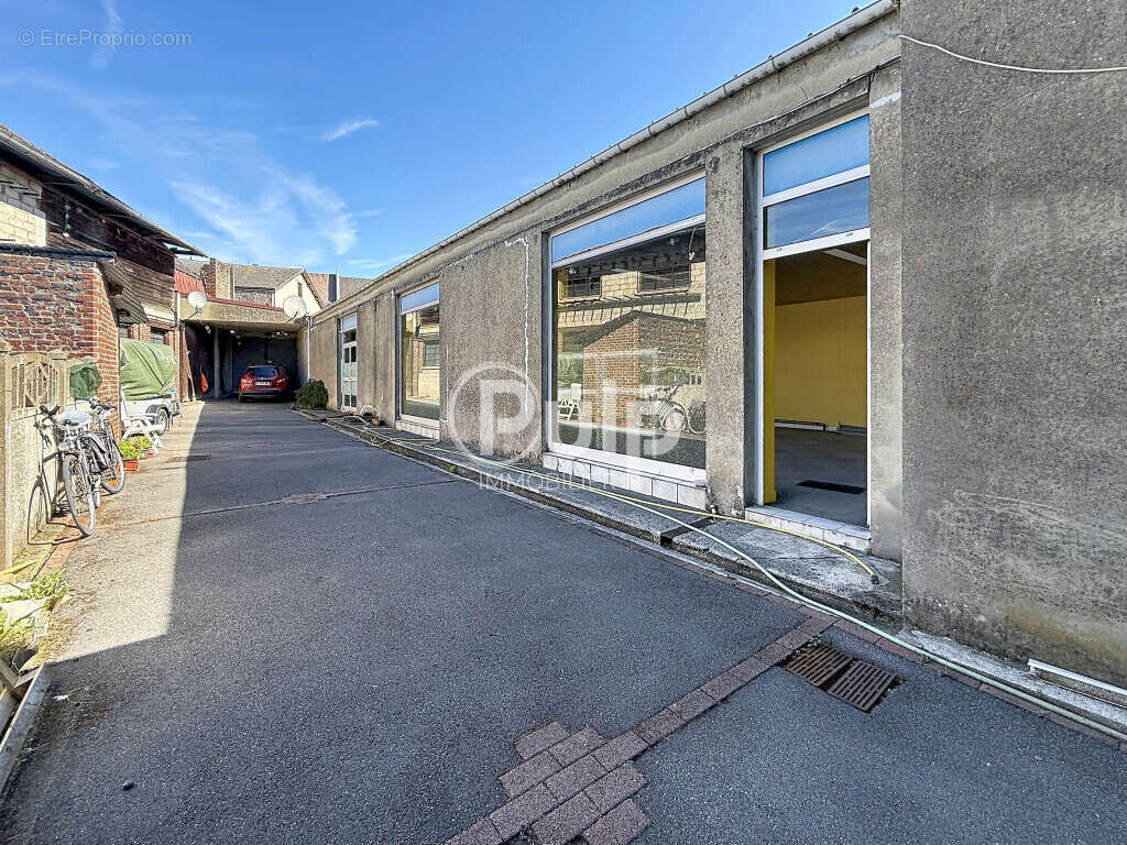 local commercial, appartement et hangar - Centre-ville de Frévent - photo 14