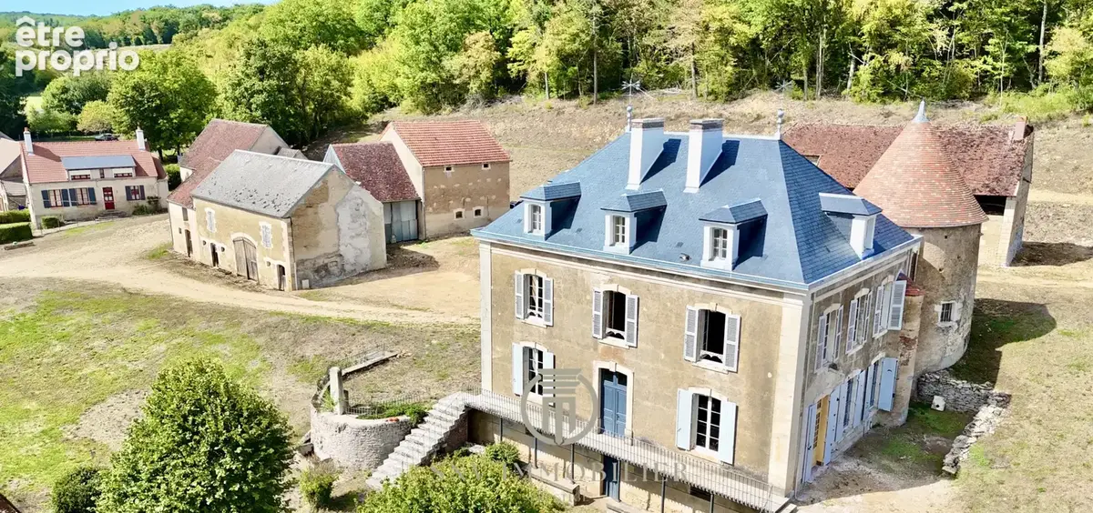 Propriété rare avec maison de maître, corps de fermé loué, tourelle et de nombreuses dépendances - photo 43