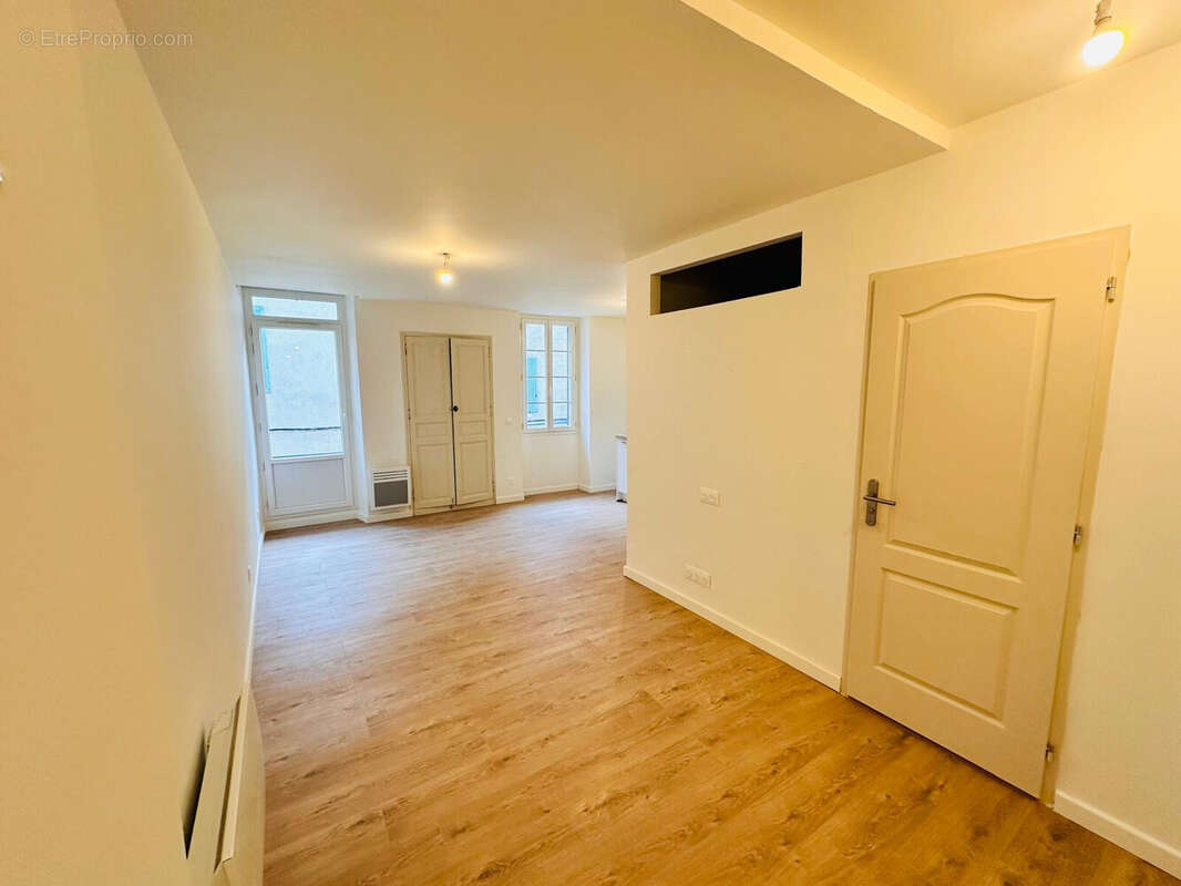 Appartement à TRETS