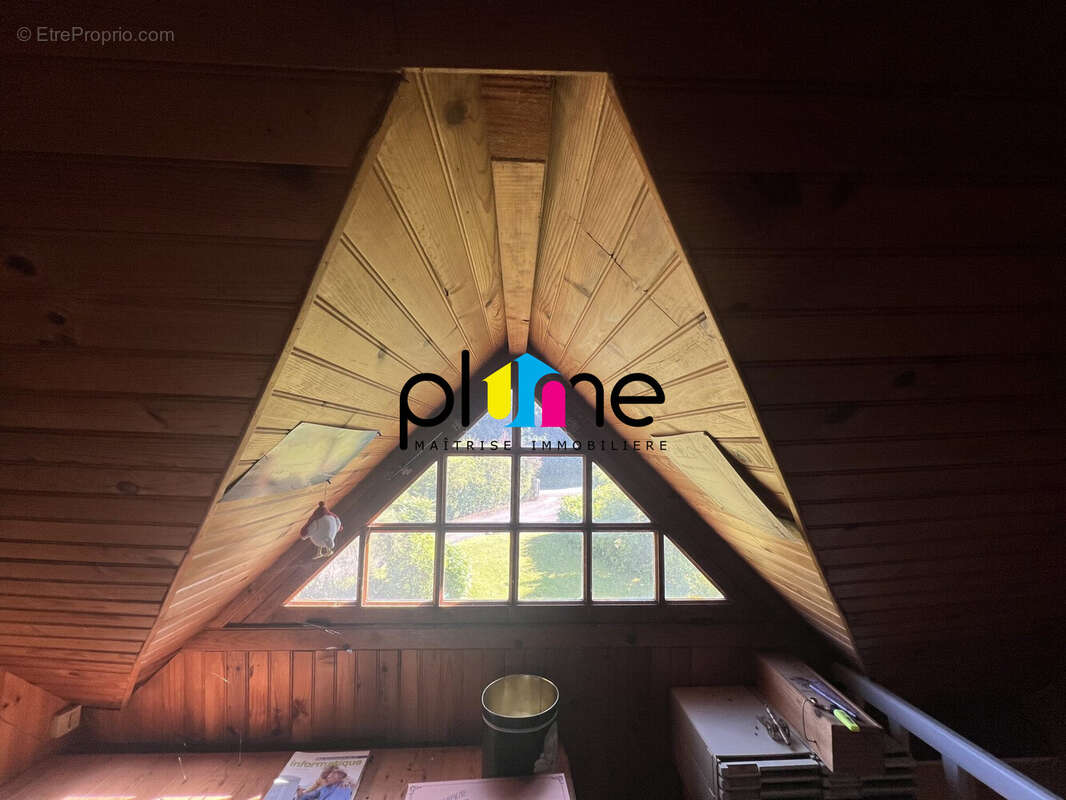 Maison à MONT-SAINT-ELOI