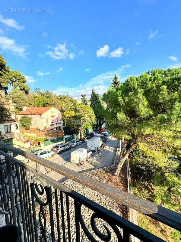 Volumes rares à Nice : 106 m², 3 chambres, DPE B, fort potentiel - photo 5