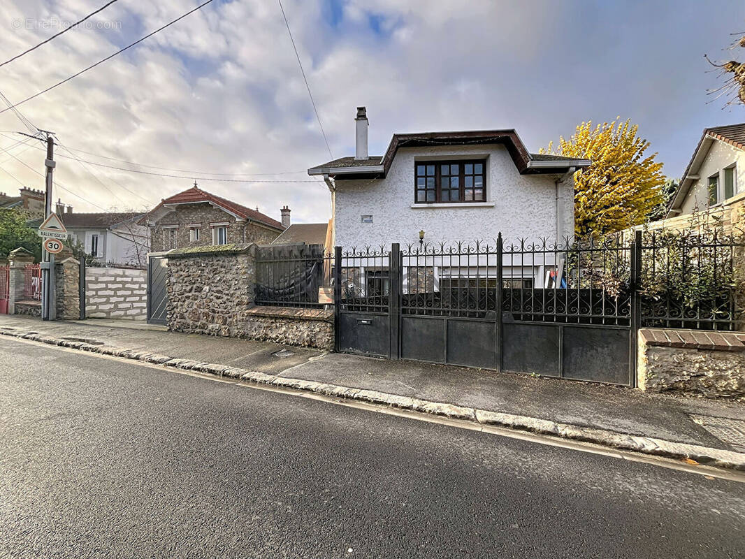 Maison à VILLENEUVE-SAINT-GEORGES
