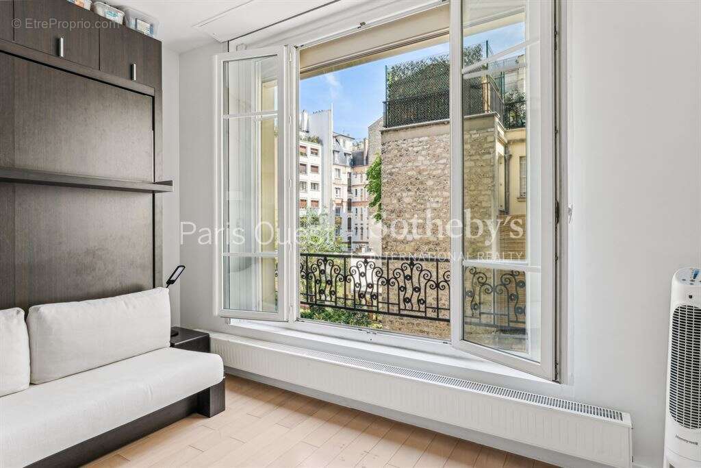 Maison à PARIS-16E