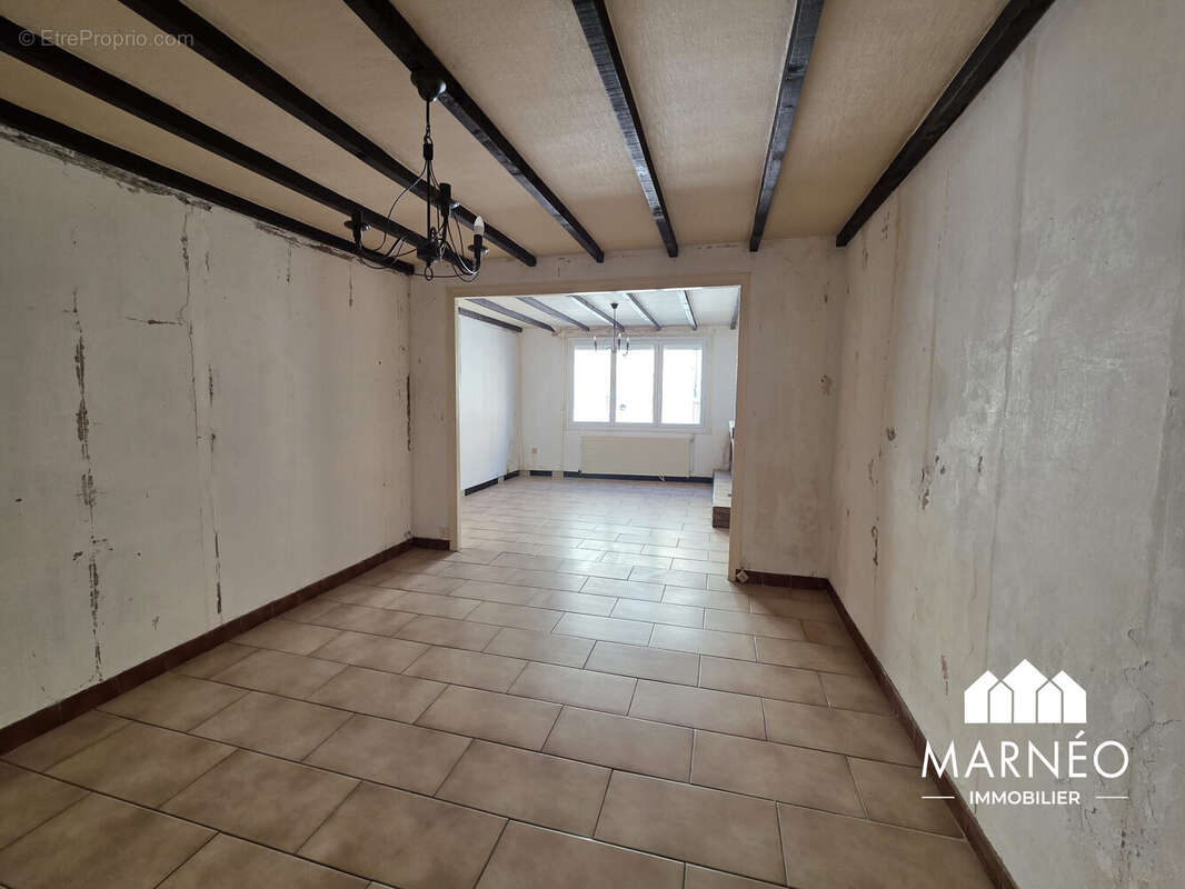Maison 137 m² à Chalons-En-Champagne  - photo 5