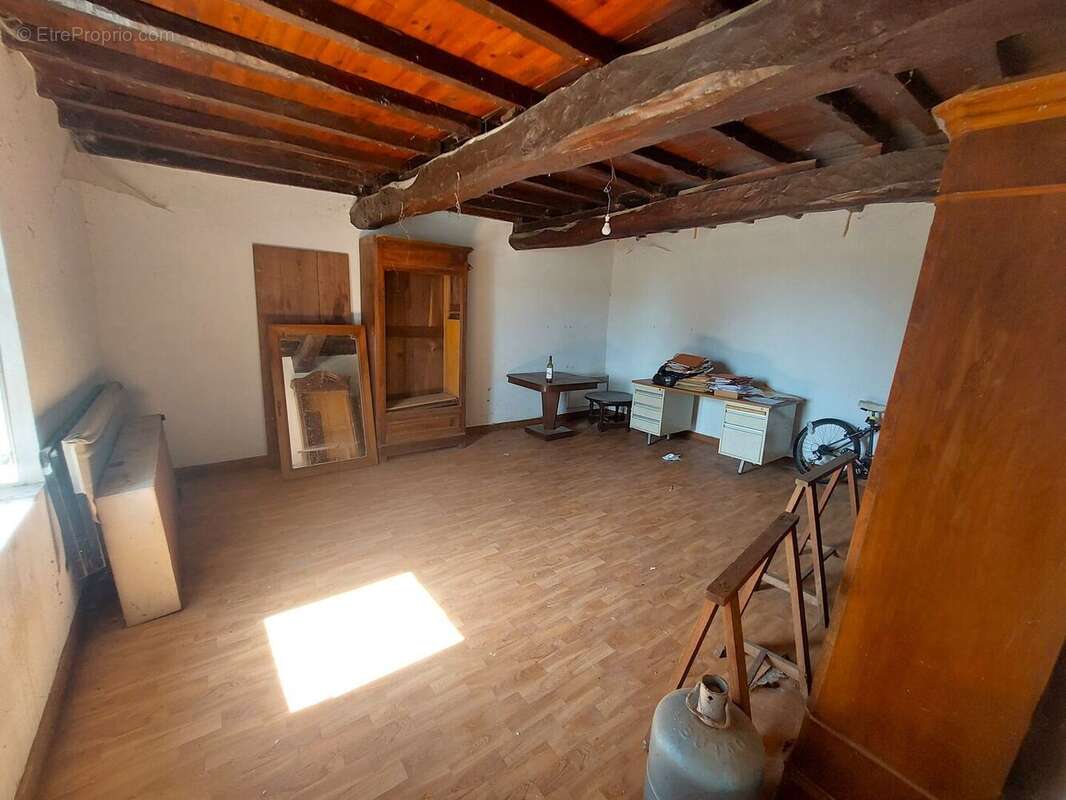 20260410121148 - Maison à AURIGNAC