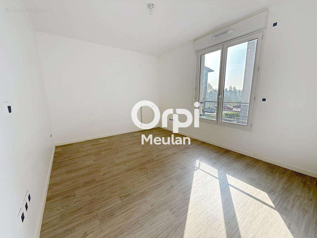 Appartement à HARDRICOURT