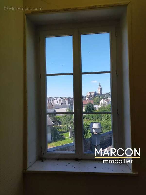 Commerce à LA SOUTERRAINE