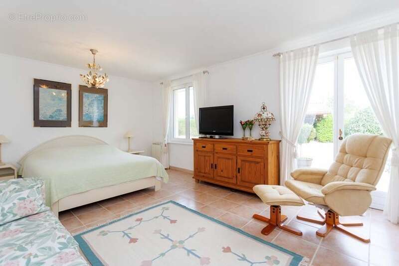 Propriété à vendre 8 pièces, 10 min de Paray Le Monial(71) - photo 18