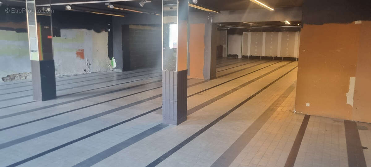 Commerce à COMMENTRY