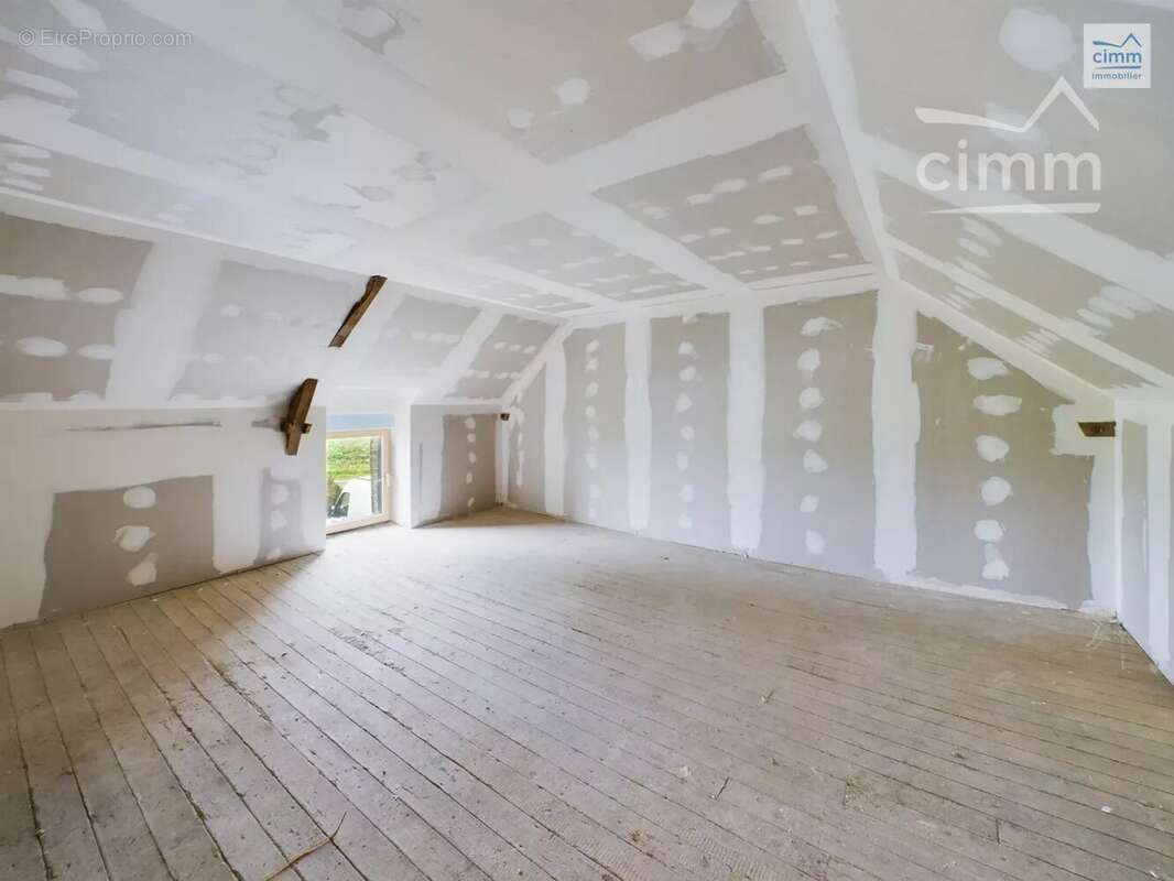 Maison à SAINT-SEGLIN