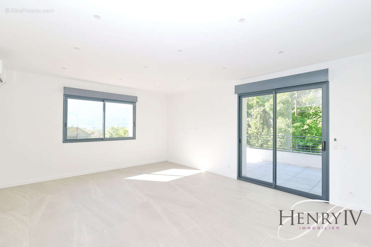Appartement à MONTBONNOT-SAINT-MARTIN