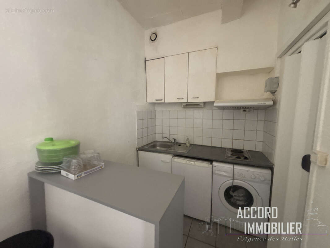 Investissement !! Immeuble de rapport de 3 studios - photo 5