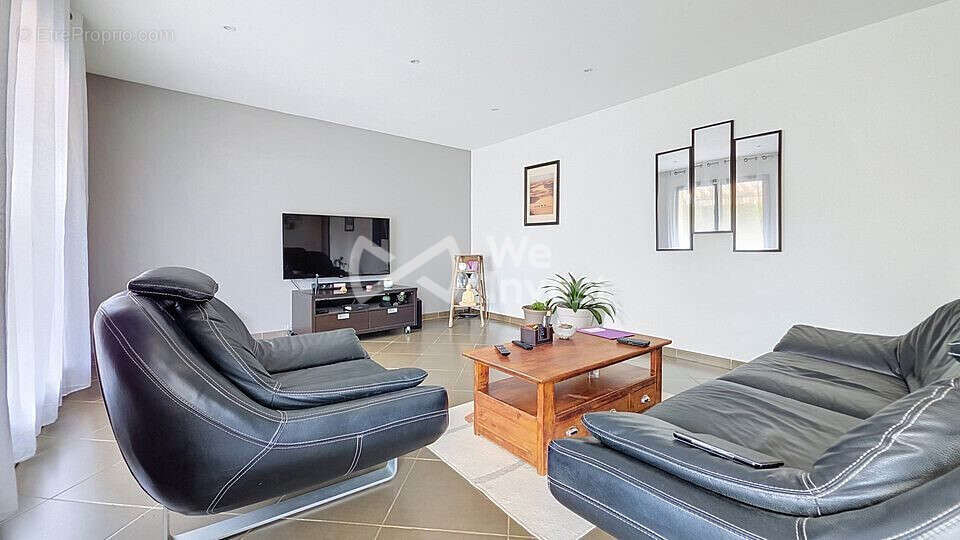 Maison 230 m² à Villeneuve-Le-Comte  - photo 5