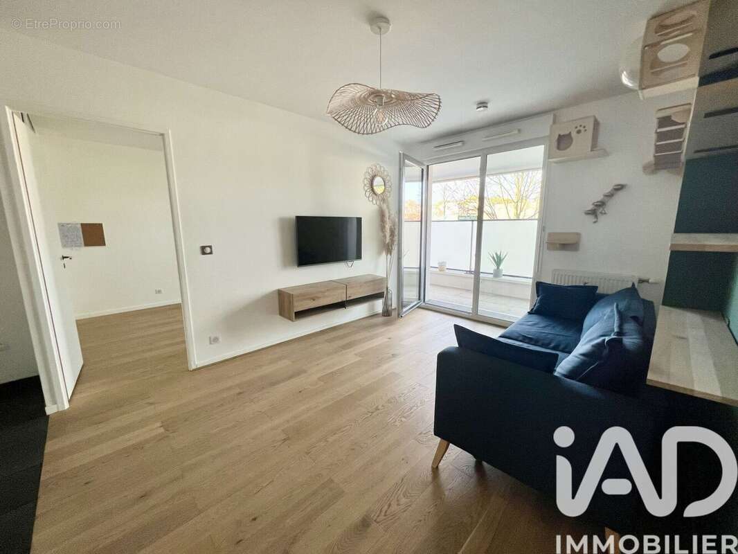 Photo 2 - Appartement à JOUY-LE-MOUTIER