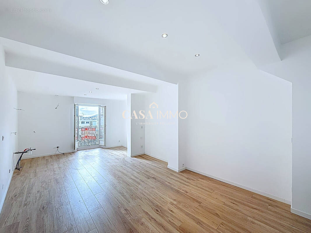 Appartement à HYERES