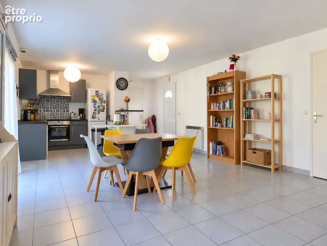 Maison familiale lumineuse 4 chambres de 96m2 — Centre-bourg de Jaunay-Marigny - photo 3