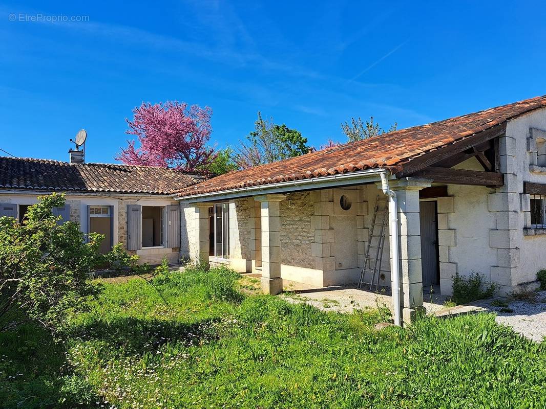 Maison à COGNAC