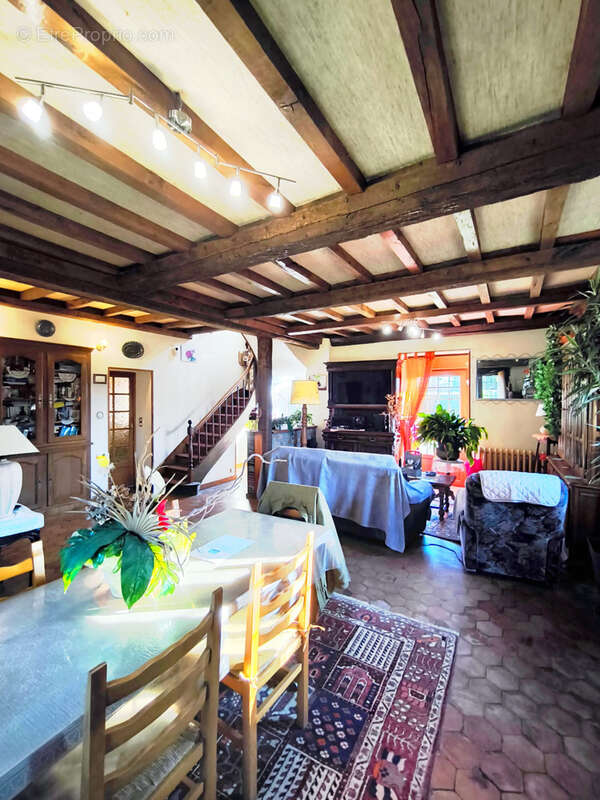 Maison à SAIRES-LA-VERRERIE