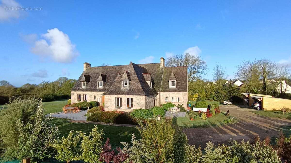 Maison à LANDIVISIAU