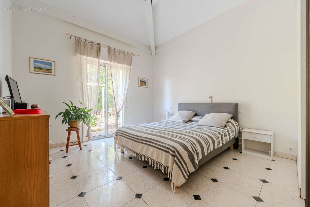 Maison à SAINT-MATHIEU-DE-TREVIERS