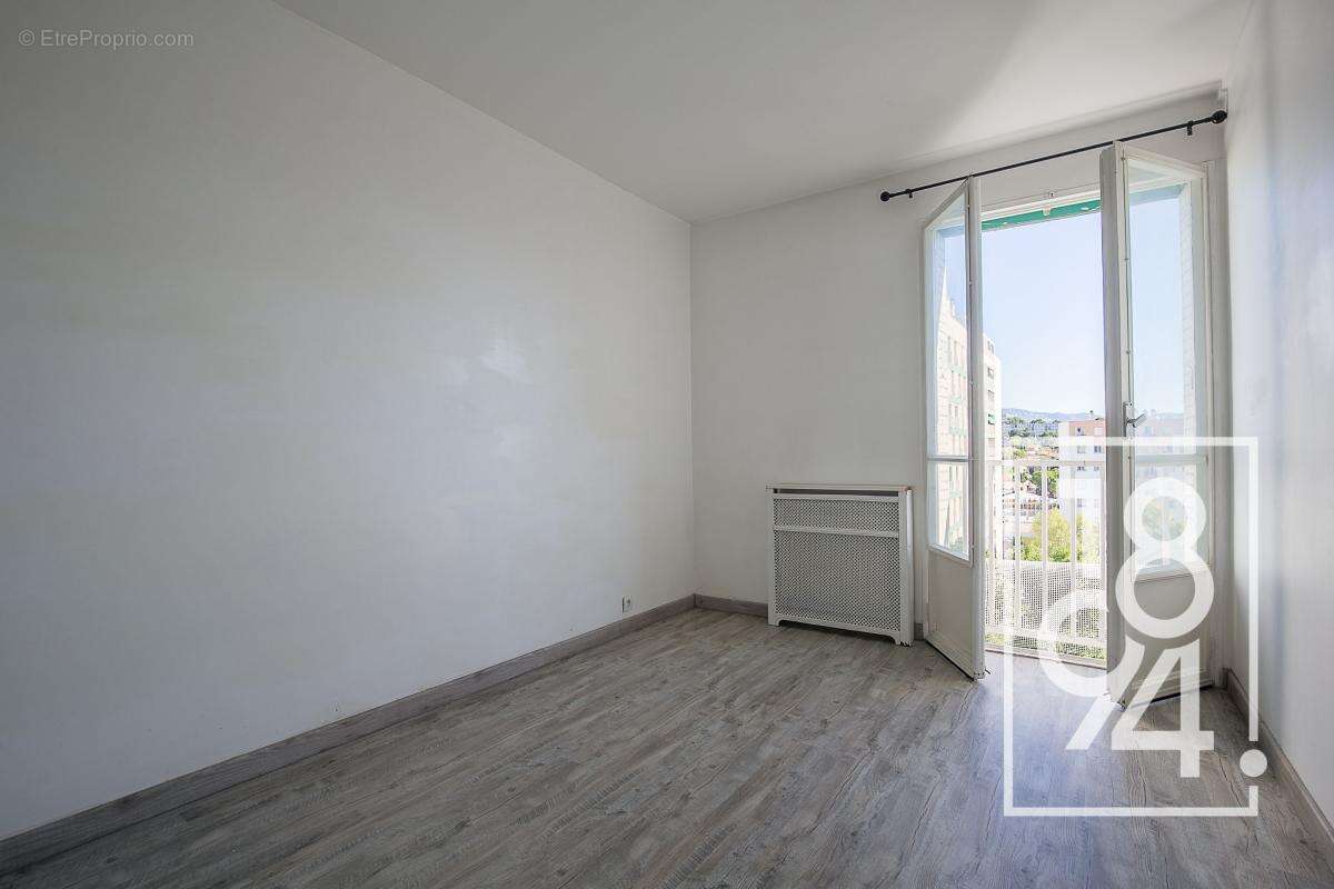 Appartement à MARSEILLE-13E